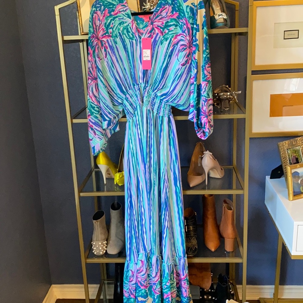 Stunning Lilly Pulitzer Alisha midi dress